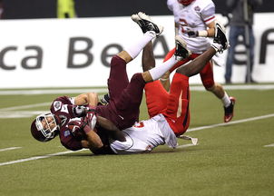 爱游戏电竞官网-运动员公益:足球明星的慈善行动引发热潮,世界明星足球慈善赛